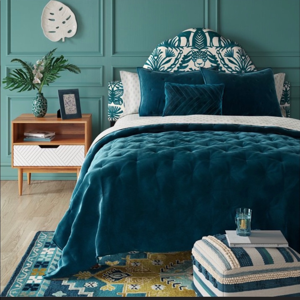 Opalhouse Queen Comforter & Shams